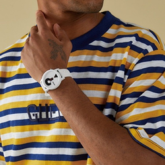 NEW GUESS White Case White Silicone UNISEX Watch - Picture 2 of 6